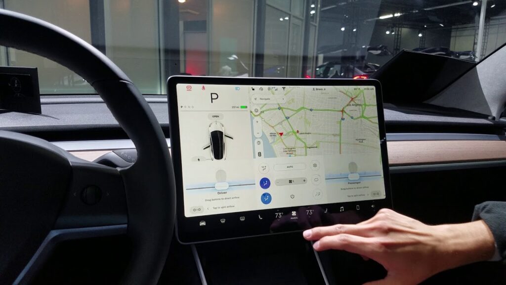 model 3 touchscreen