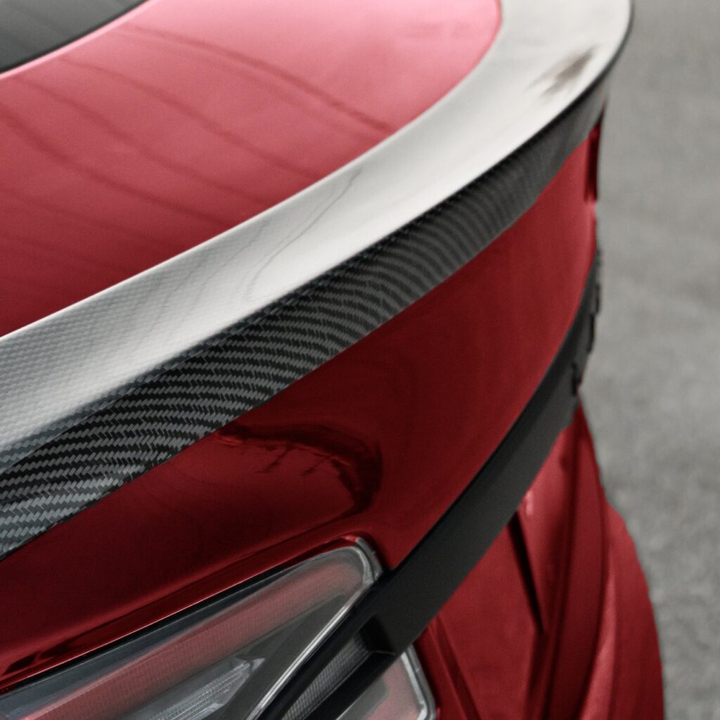 Model S OEM carbon fiber spoler